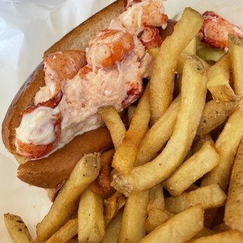 Andy's Old Port Pub - "Lobster roll" - Pubs Near Me - Portland, Maine Andy's Old Port Pub - "Lobster roll" - Pubs Near Me - Portland, Maine