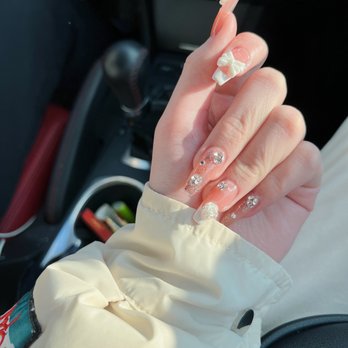Swizzy Beauty Bar - My cute nail set - Nail Technicians Near Me - Flushing, New York