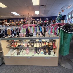Fifi's Fine Apparel of Harbour Village