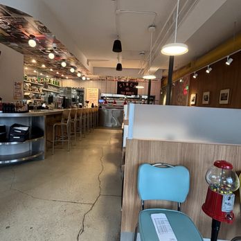 Hangover Easy - Inside - Breakfast & Brunch Near Me - Cincinnati, Ohio