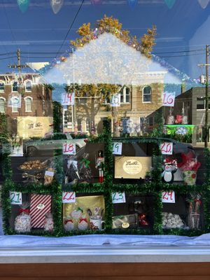 Muth's Candies by null