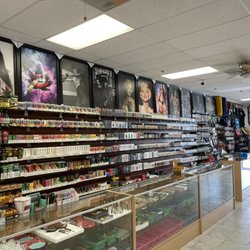The Hype Smoke Shop - Many mods, juices, and disposables