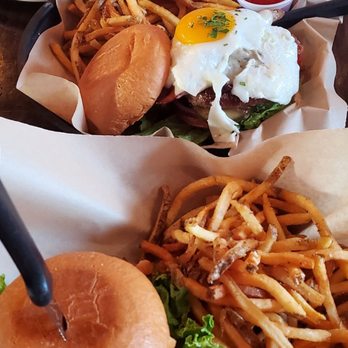 High Point Grill - Truly the best burgers we've ever had. I usually drown a burger in ketchup. Not this one, didn't want to take away from the beef! - Sandwiches Near Me - Albuquerque, New Mexico
