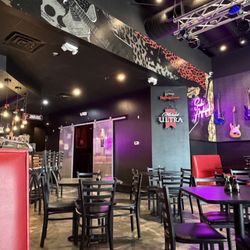 Rock N Roll Sushi - Dining room