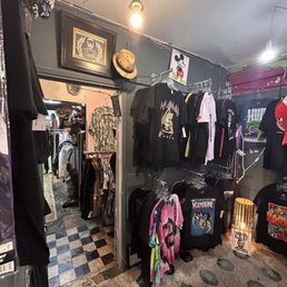 moon shop♡ Anime Stores in China Guangzhou | TikTok