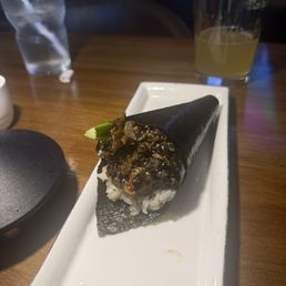 salmon skin and cucumber handroll salmon skin and cucumber handroll