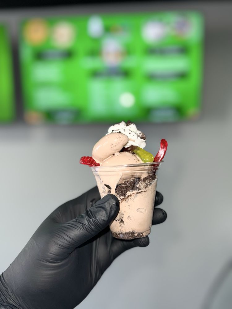 Smac N 1861 Dessert Shop Logo