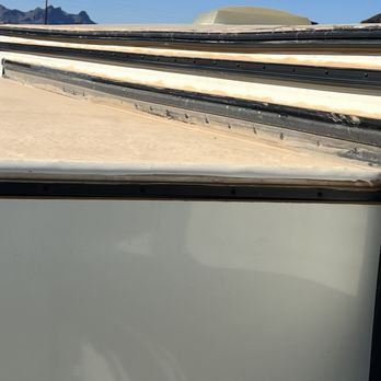 RV Arizona Consignment Specialists - This is a shot of the slide out roof and caulking. - RV Dealers Near Me - El Mirage, Arizona