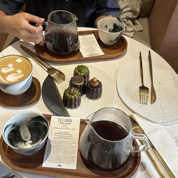 Qima - Hand brewed coffee, latte, canelé - Coffee Roasteries Near Me