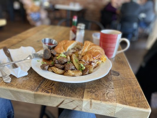 Lola’s Kitchen by null