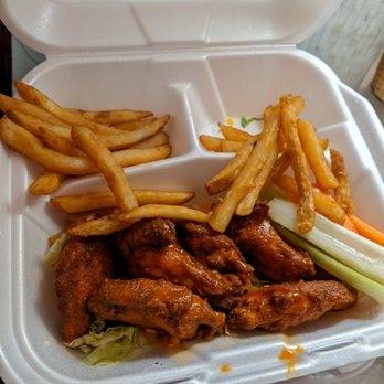 El Mexicano Grill - 6 Piece Buffalo Wings, $10.99 prior to tax - Mexican Near Me - Waxahachie, Texas