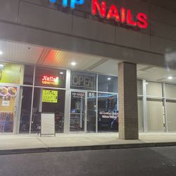 Vip Nails - While having a "sale" on the board and it still being 60$ is crazy and scammers scammers