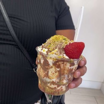 Crafted Cone Ice Cream & Desserts - Dubai Sundae - Ice Cream & Frozen Yogurt Near Me - Placentia, California