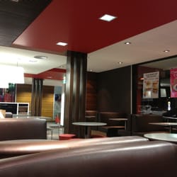 McDonald's - Inside dining