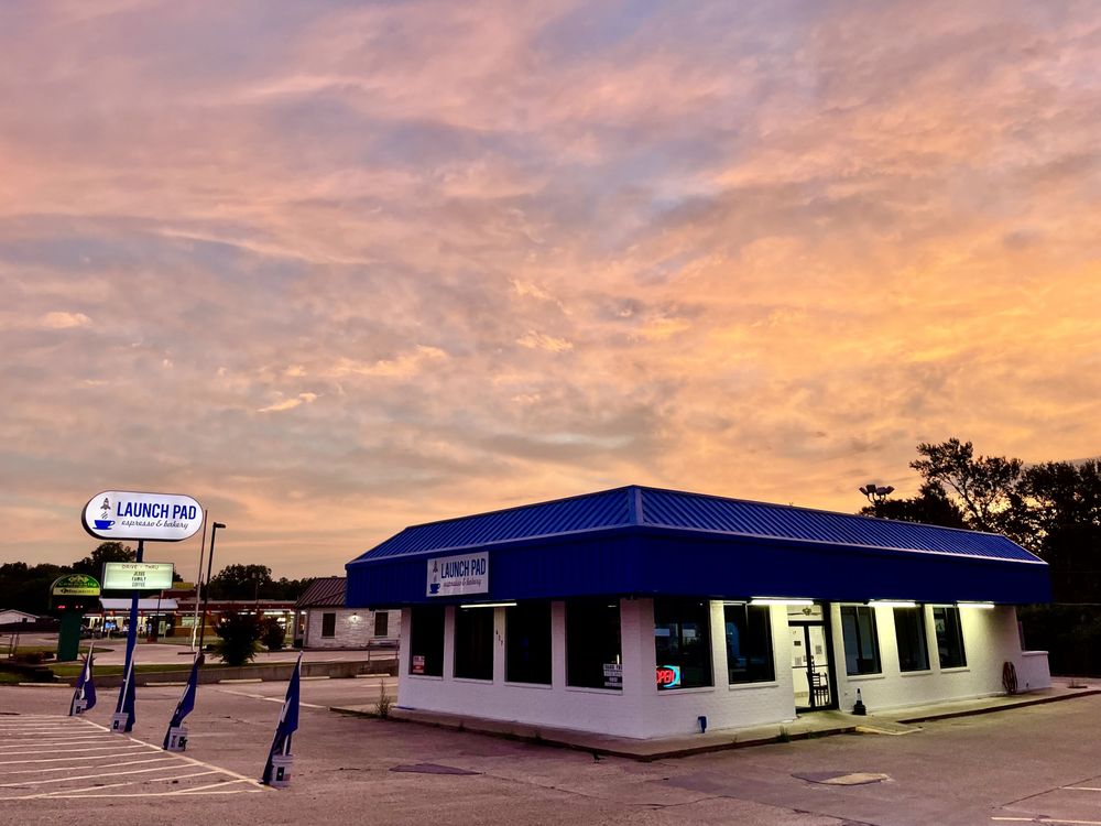 LAUNCH PAD ESPRESSO & BAKERY Updated August 2024 637 Robinson Dr
