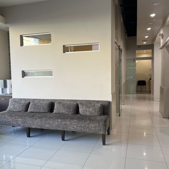 One Dental Specialties - Waiting area - Periodontists Near Me - Los Angeles, California One Dental Specialties - Waiting area - Periodontists Near Me - Los Angeles, California