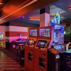Bowlero Fair Lawn