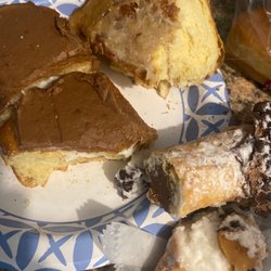 Jonesville Bakery - so sweet!  gross!