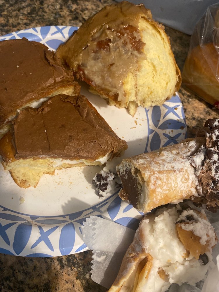 JONESVILLE BAKERY Updated August 2024 17 Photos 243 E Chicago St