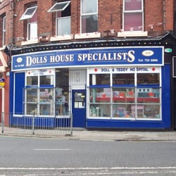 doll and teddy hospital