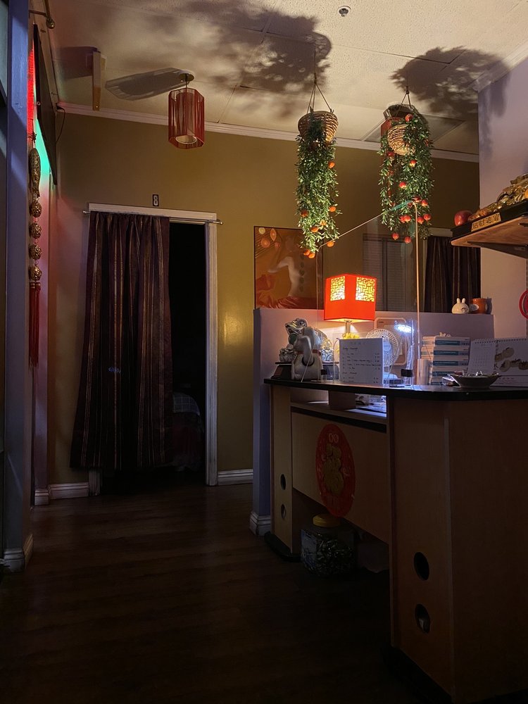 HAPPY MASSAGE SPA Updated July 2024 69 Photos & 746 Reviews 327 E