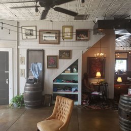 Whimsical decor. Love!! Whimsical decor. Love!!