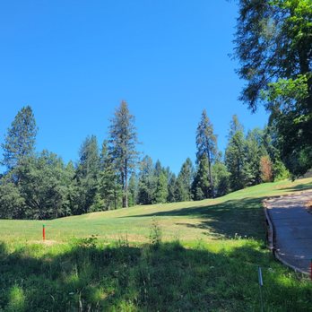 Apple Mountain Golf Resort - The approach to No 10 green. - Golf Near Me - Camino, California Apple Mountain Golf Resort - The approach to No 10 green. - Golf Near Me - Camino, California