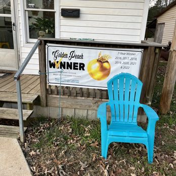 Wanda's Pet Parlor - Enterance - Pet Groomers Near Me - Gaffney, South Carolina