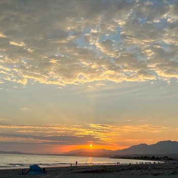 Carpinteria State Beach - Beautiful, unobstructed sunsets! - Beaches Near Me - Carpinteria, California