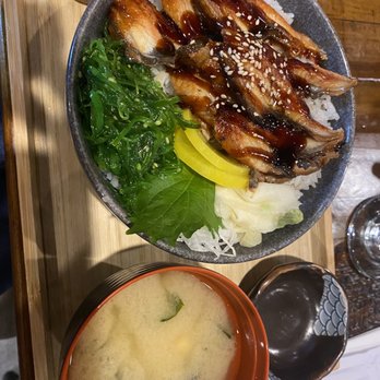 Maguro - Unagi Don - Sushi Bars Near Me - Brookline, Massachusetts