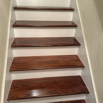 HG Premium Hardwood - Upward view of staircase. - Flooring Near Me HG Premium Hardwood - Upward view of staircase. - Flooring Near Me