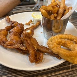 Arturo's Bar & Grill - Frog legs onion rings and fried potatoes