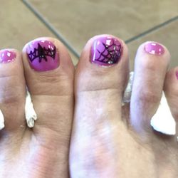 Hana’s Nails - Halloween Toes!