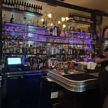 Figaro Bistrot - Bar - French Near Me - Los Angeles, California Figaro Bistrot - Bar - French Near Me - Los Angeles, California