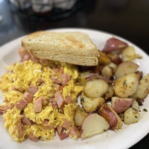 ROXX ON MAIN - Updated January 2026 - 297 Photos & 327 Verified Reviews