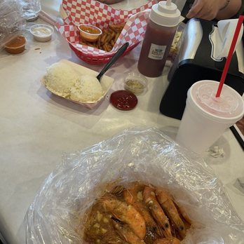 Cali Licious Crab And Brews - Seafood Near Me - Santa Ana, California