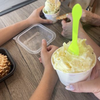 Ant's Ice Cream - Ice Cream & Frozen Yogurt Near Me - Garden Grove, California