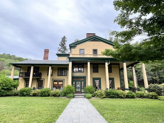 Glen Iris Inn by null