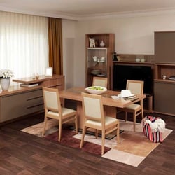H&W Carpets