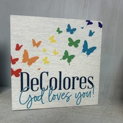 DeColores Christian Books & Gifts