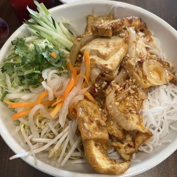 Sai Gòn Café - Lemongrass vermicelli - Vietnamese Near Me - Lancaster, Pennsylvania Sai Gòn Café - Lemongrass vermicelli - Vietnamese Near Me - Lancaster, Pennsylvania