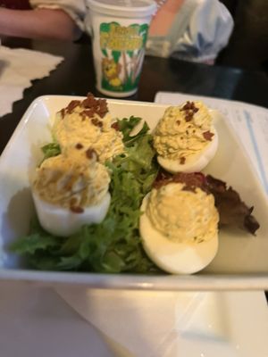 Maxwell's On Main (MOMs) by null