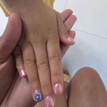 Luxury Nail Spa - Kids manicure - Nail Salons Near Me - Folsom, California Luxury Nail Spa - Kids manicure - Nail Salons Near Me - Folsom, California