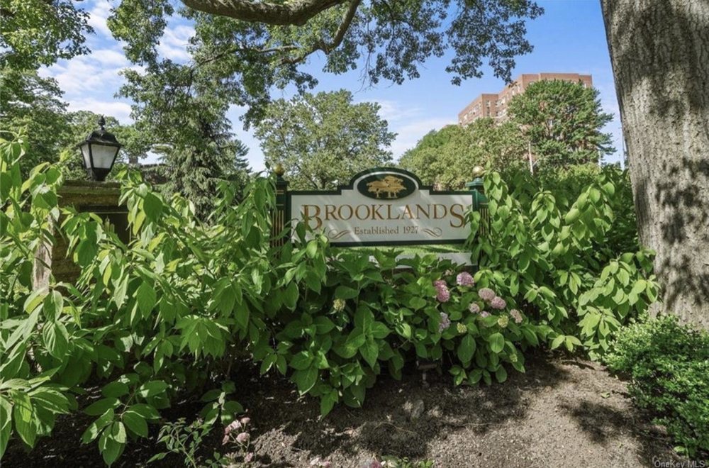 BROOKLANDS APTS Updated August 2024 1000 Palmer Rd, Bronxville, New York Apartments