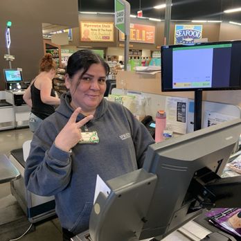 Sprouts Farmers Market - Laura! - Grocery Near Me - Santee, California