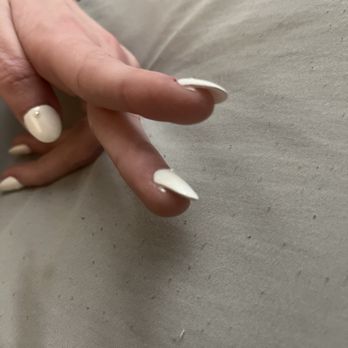 Anthony Vince Nail Spa - Shotty work. - Nail Salons Near Me - Brookfield, Wisconsin