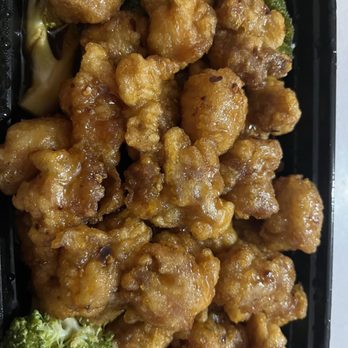 Ichiro Ramen - General Tso's chicken - Ramen Near Me - St. Peters, Missouri