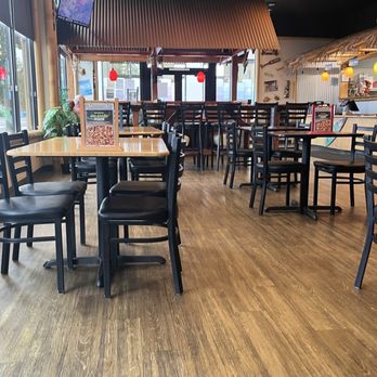 Coconut Kenny's Pizza - Anacortes - Dining area - Pizza Near Me - Anacortes, Washington Coconut Kenny's Pizza - Anacortes - Dining area - Pizza Near Me - Anacortes, Washington