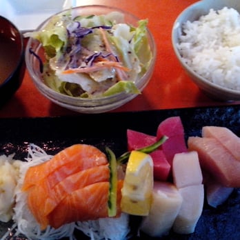 Makiyaki - Sashimi lunch - Sushi Bars Near Me - San Leandro, California
