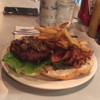 Bonnie's Grill - Burger - Chicken Wings Near Me - Brooklyn, New York Bonnie's Grill - Burger - Chicken Wings Near Me - Brooklyn, New York